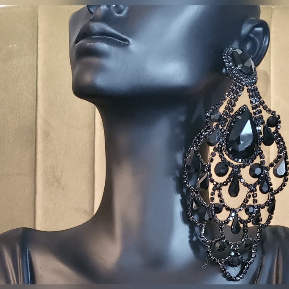 FASHION JEWELRY